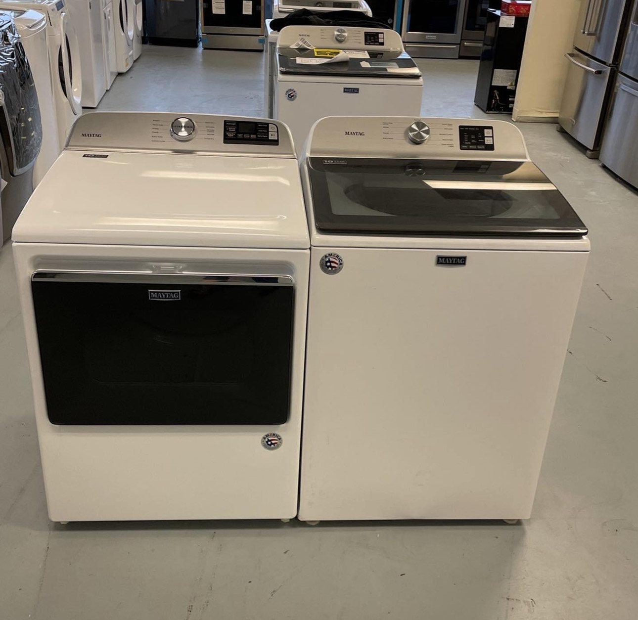 samsung 5.0 cu. ft. top load washer with active water jet in champagne ft 7.4 cu. ft. electric dryer with sensor dry in champagne