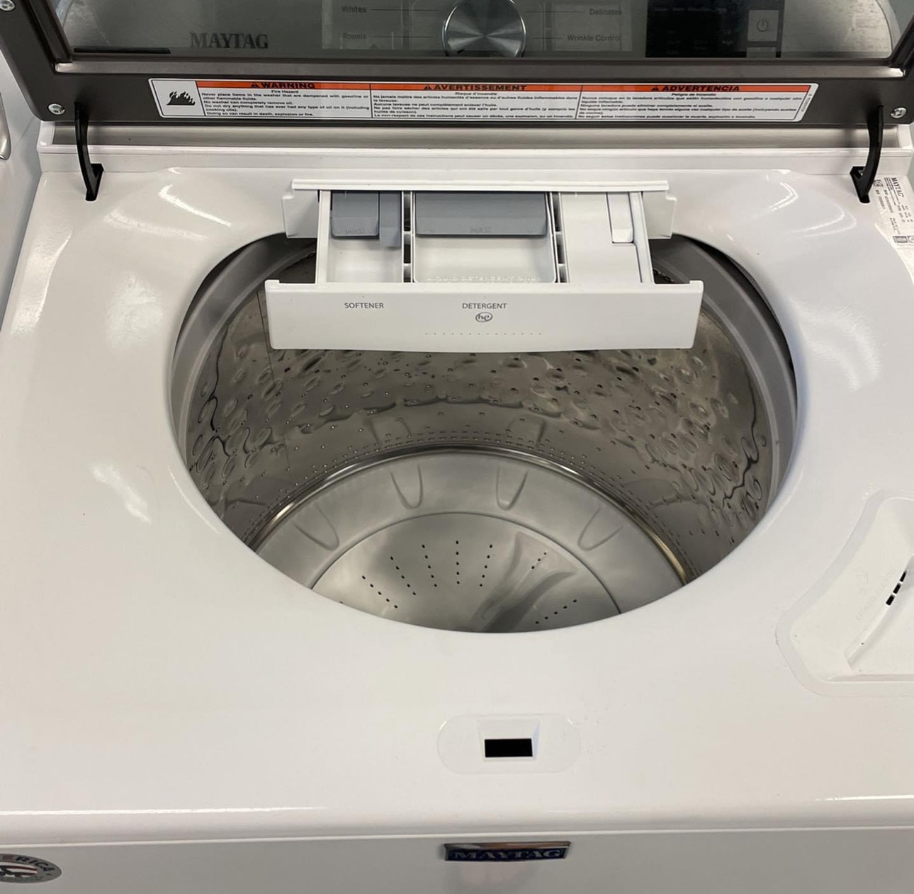 samsung 5.0 cu. ft. top load washer with active water jet in champagne ft 7.4 cu. ft. electric dryer with sensor dry in champagne