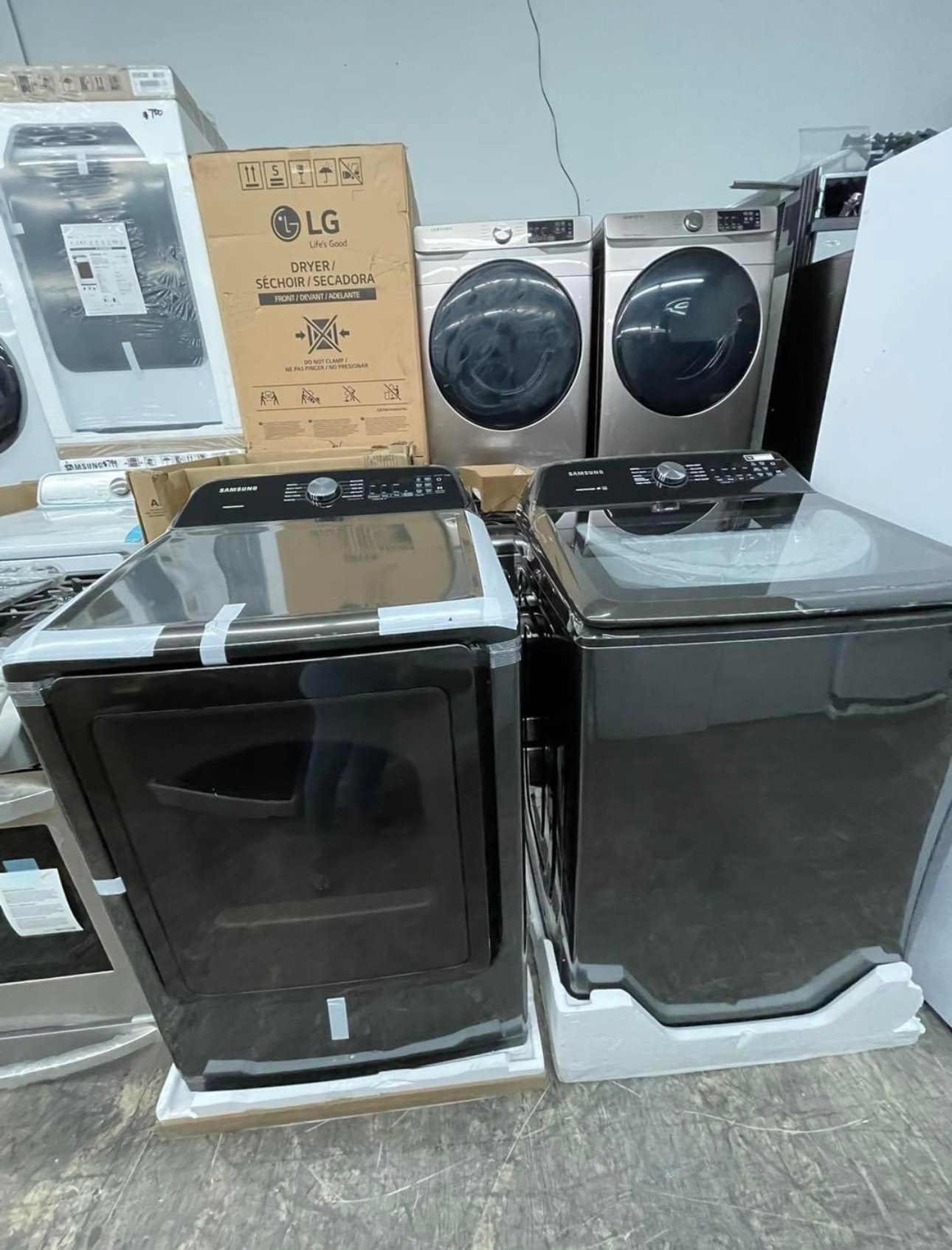 samsung 5.0 cu. ft. black stainless steel top load washer ft 7.4 cu. ft. electric dryer with steam sanitize+ in black stainless steel samsung 5.0 cu. ft. black stainless steel top load washer ft 7.4 cu. ft. electric dryer with steam sanitize+ in black stainless steel