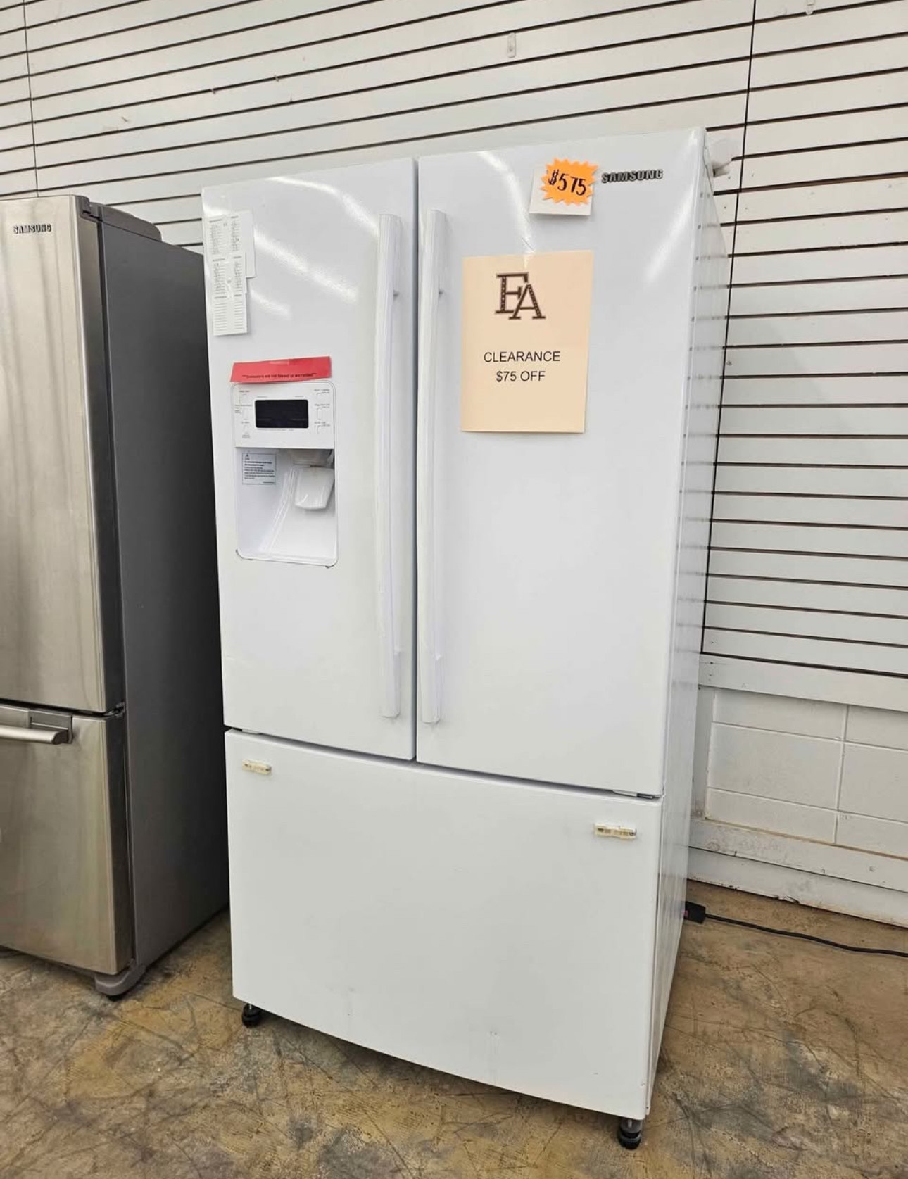 samsung 25.5 cu. ft. french door, freestanding refrigerator with a width of 35.8 inches and a height of 69.75 inches